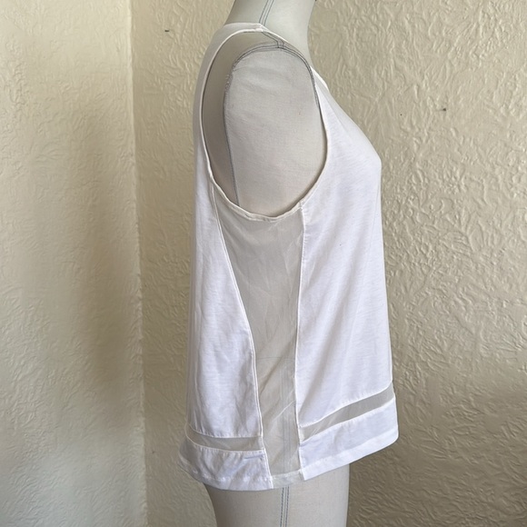 Athleta Essence Mesh Trim Tank Top White Medium Activewear Workout Fitness - Picture 5 of 8
